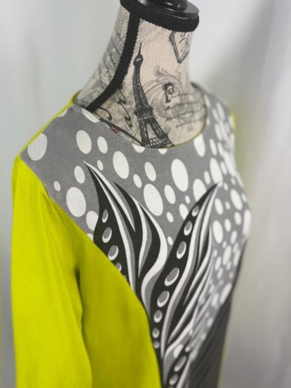 Bob Mackie Wearable Art Chartreuse Abstract Tunic Top 100% Cotton M - Picture 4 of 10